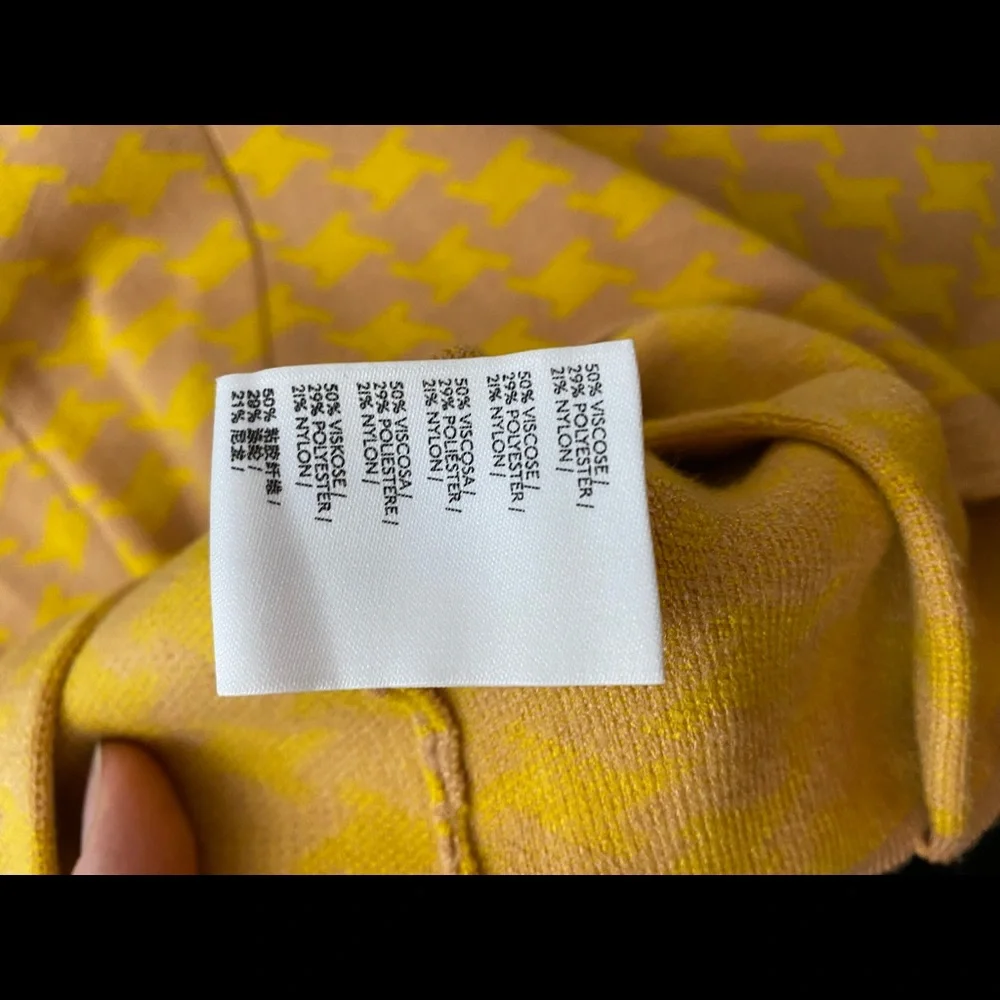 Anthropology sweater size xs